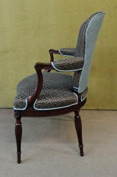 A PAIR OF GEORGE III MAHOGANY ARMCHAIRS - 4221772