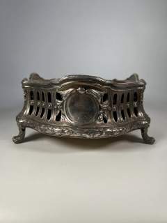 A PERUVIAN SILVERED BRONZE TABLE CENTERPIECE BY GALERIA ARTISTICA - 3538258