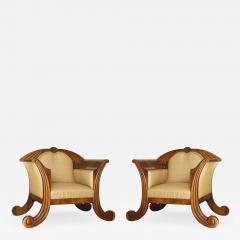 A Pair Of Figured Walnut And Carved Armchairs Of Large Scale - 1165410