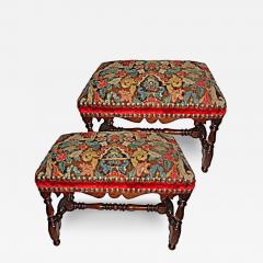 A Pair of 17th Century English Walnut Benches - 3561101