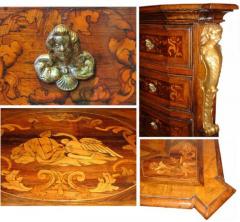 A Pair of 17th Century Large Scale Concave Baroque Marquetry Commodes - 3501358