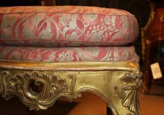 A Pair of 18th Century Italian Louis XV Giltwood Tabourets - 3554920