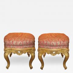 A Pair of 18th Century Italian Louis XV Giltwood Tabourets - 3561070