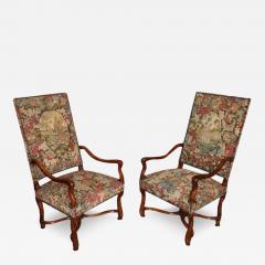 A Pair of Early 18th Century Louis XIV Transitional to R gence Walnut Fauteuils - 3561097