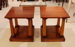 A Pair of English Walnut Side Tables circa 1950 - 4382131