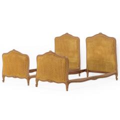 A Pair of French Louis XV Style Painted Twin Beds C 1940 - 4324762
