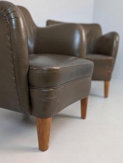 A Pair of Mid Century Finnish Armchairs in Brown Leather 1940s - 4484518
