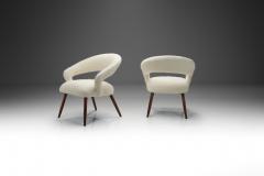 A Pair of Oak Cocktail Chairs Europe 1950s - 4080715