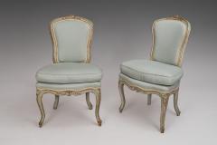 A Pair of Painted Wood Chairs chaises en cabriolet  - 119778