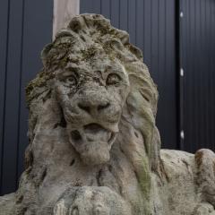 A Pair of Superb 18th Century Bath Stone Lions - 3093321