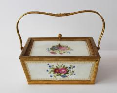 A Palais Royal Paris Porcelain Box - 353526