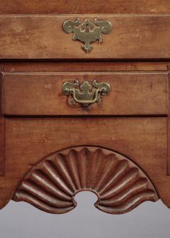 A Queen Anne Shell Carved Flat Top High Chest - 3506864