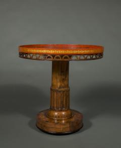 A RARE WALNUT AND BOXWOOD INLAID CIRCULAR CENTER TABLE - 3434584