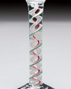 A RED GREEN COLOUR TWIST - 4461766