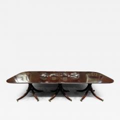 A REGENCY MAHOGANY THREE PEDESTAL DINING TABLE - 4101415