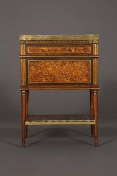 A REMARKABLE NOEUD DE VIGNE VENEERED AND MAHOGANY BRASS INLAID PETITE COMMODE - 3506939