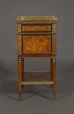A REMARKABLE NOEUD DE VIGNE VENEERED AND MAHOGANY BRASS INLAID PETITE COMMODE - 3506940