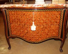 A Remarkable Pair of 18th Century Italian Parquetry Arbalette Commodes - 3501240