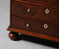 A Rosewood and Walnut William and Mary Ratcheted Bachelors Chest - 3161480