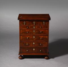 A Rosewood and Walnut William and Mary Ratcheted Bachelors Chest - 3161485