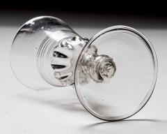 A SMALL FACON DE VENISE WINE GLASS - 4248698
