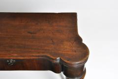 A SMALL PROPORTIONED GEORGE II PERIOD MAHOGANY TEA TABLE - 3294751