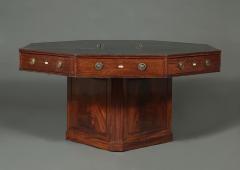 A SPECTACULAR GEORGE III MAHOGANY OCTAGONAL SWIVEL TOP LIBRARY TABLE - 3526026