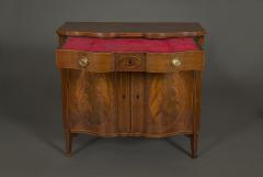A SUPERB QUALITY FIDDLEBACK AND FLAME MAHOGANY TWO DOOR COMMODE - 3526089