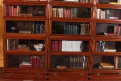 A Set Of 4 Globe Wernicke Bookcases In Mahogany 19th Century - 3540093