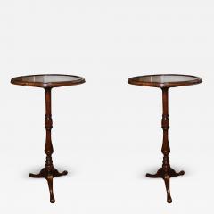 A Set of Two 19th Century Italian Walnut Side Tables - 3664891