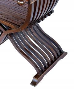 A Shapely Italian Renaissance Style Walnut Savonarola Bench - 3336589