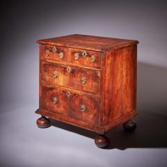 A Small and Rare William and Marry Figured Walnut Chest of Drawers Circa 1690  - 3308078