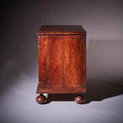 A Small and Rare William and Marry Figured Walnut Chest of Drawers Circa 1690  - 3308085