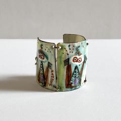 A Stylish Enamel Cuff - 3585781