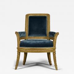 A Superb Neoclassical Giltwood Armchair of Impressive Scale - 4464017