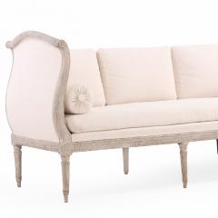 A Swedish Gustavian style painted settee daybed w cushions C 1800  - 4492301