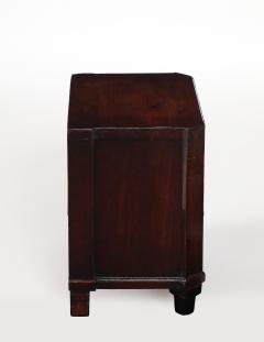 A Swedish Mahogany miniature Chest of Drawers 19th Century - 4713683