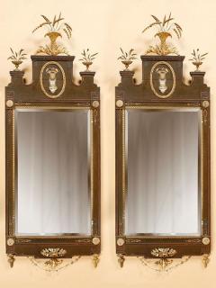 A VERY FINE PAIR OF HEPPLEWHITE LOOKING GLASSES - 3019465
