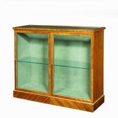 A Victorian kingwood display cabinet in French taste - 2026783