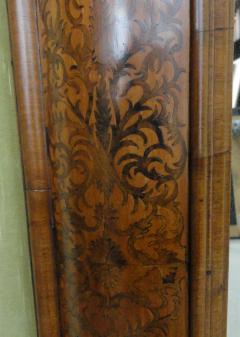 A WILLIAM AND MARY MARQUETRY INLAID MIRROR - 1641926