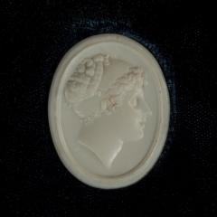 A White Vitreous Paste Cameo of Emma Lady Hamilton - 1249737