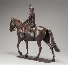 A bronze of Queen Elizabeth II Trooping the Colour 2022 - 3304704