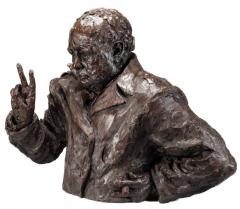 A bronze portrait of Sir Winston Churchill by Rufus Martin 2023 - 3350067