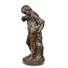 A bronze study of a boy collecting fruit in his wide brimmed hat - 2674534