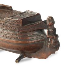 A carved boxwood prisoner of war battleship snuff box - 3720589