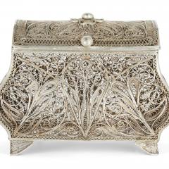 A continental silver filigree decorative flower box - 3568770