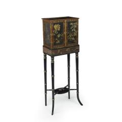 A delicate Regency Chinoiserie lacquer cabinet - 3361813
