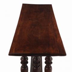 A fine Italian walnut Refectory or Library Table 18th C  - 4118918