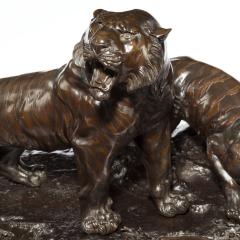 A fine and large Meiji period bronze of two tigers - 822815