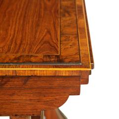 A fine and unusual nest of three Regency tables - 3891412